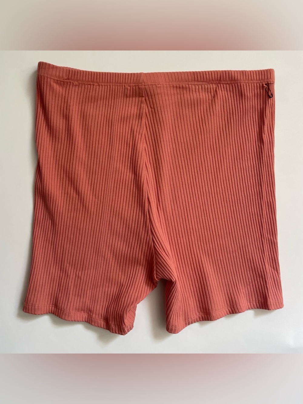 NEW Wilfred Free Dusty Rose Pink Ribbed Bike Shorts Size Large NWOT - Picture 2 of 5